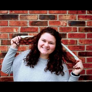 Meet your Posher, Greer